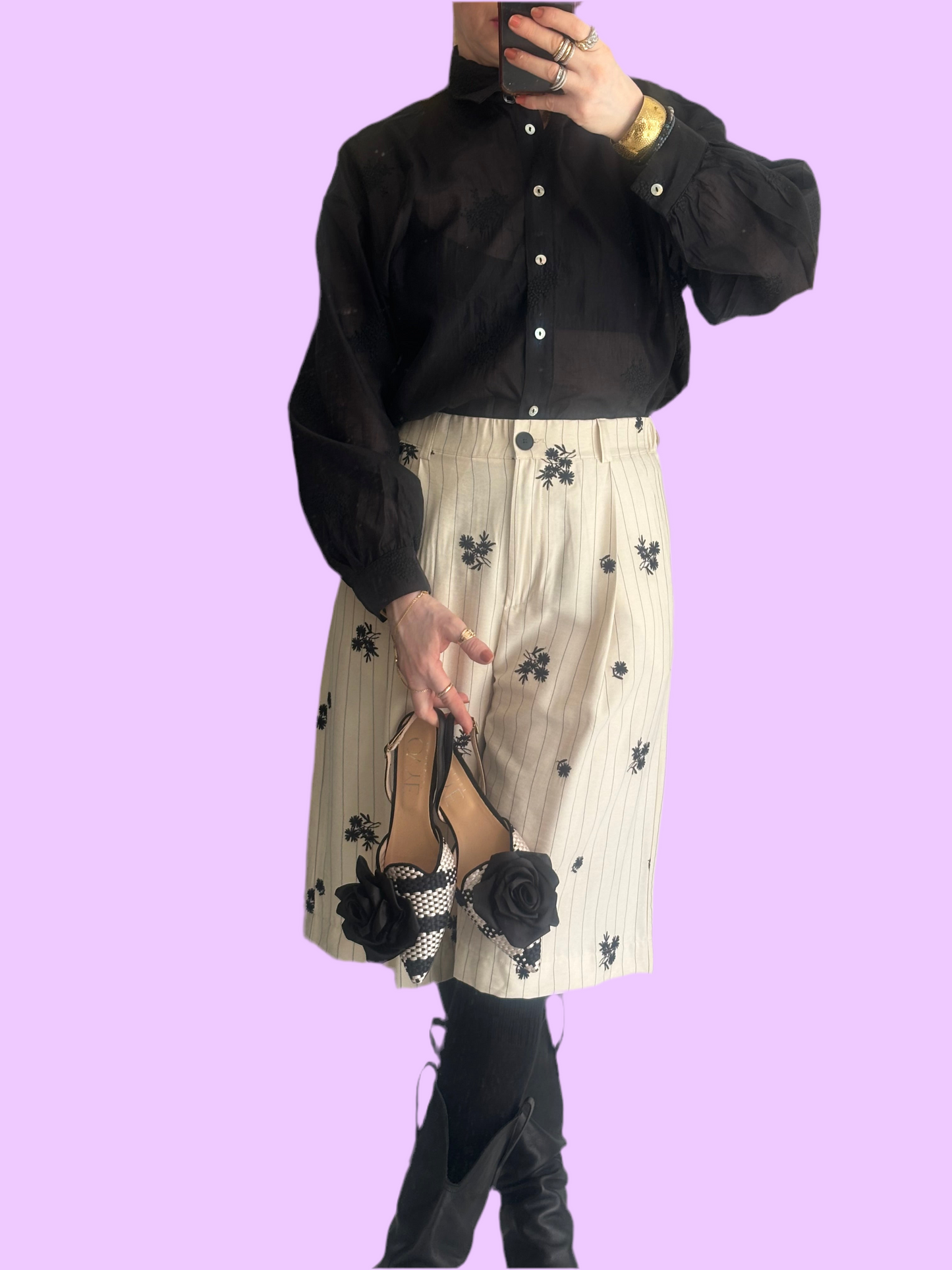 Flat pointy shoes with flower