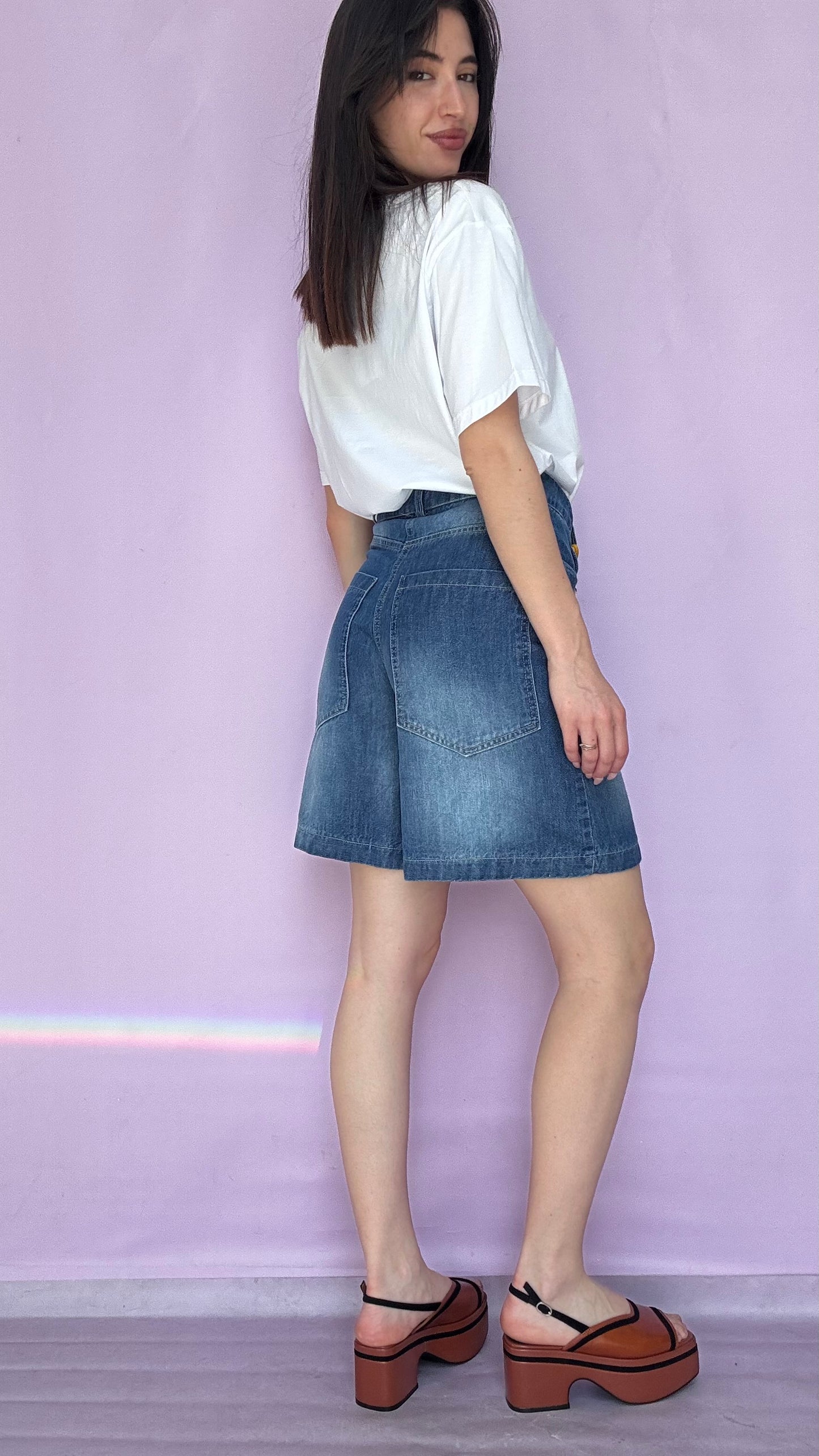 Blue jean bermuda