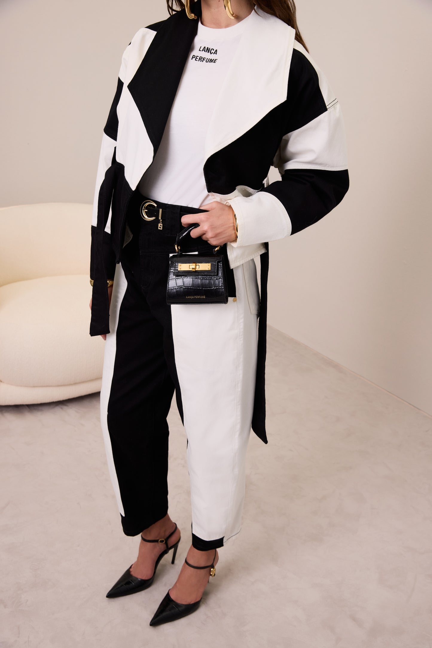 Black and white barrel pants