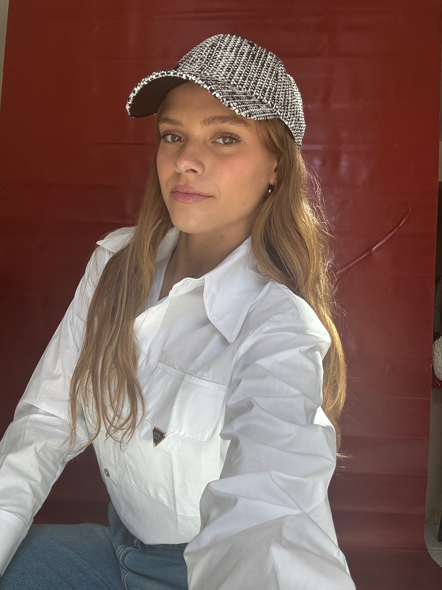 Black tweed cap