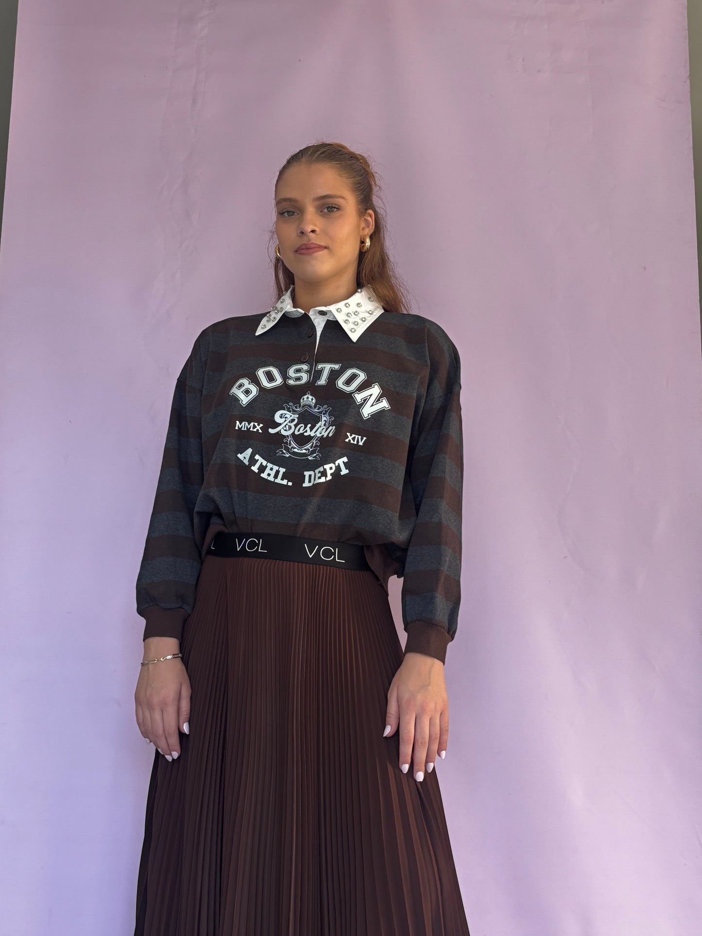 Striped sweatshirt with collar