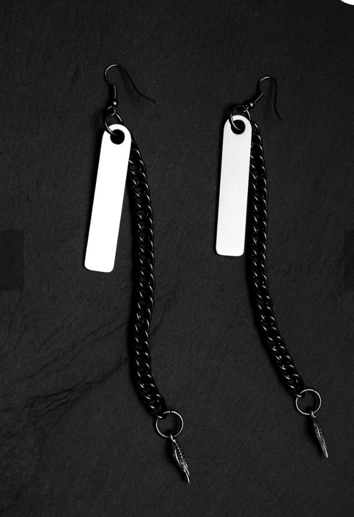 Long earrings with chai