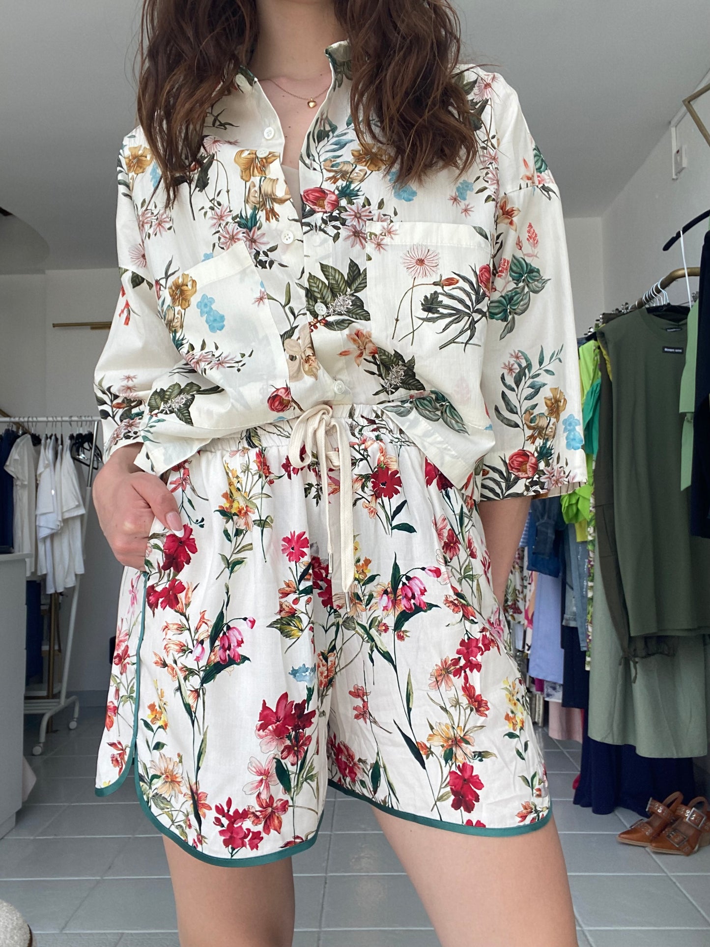 Floral short