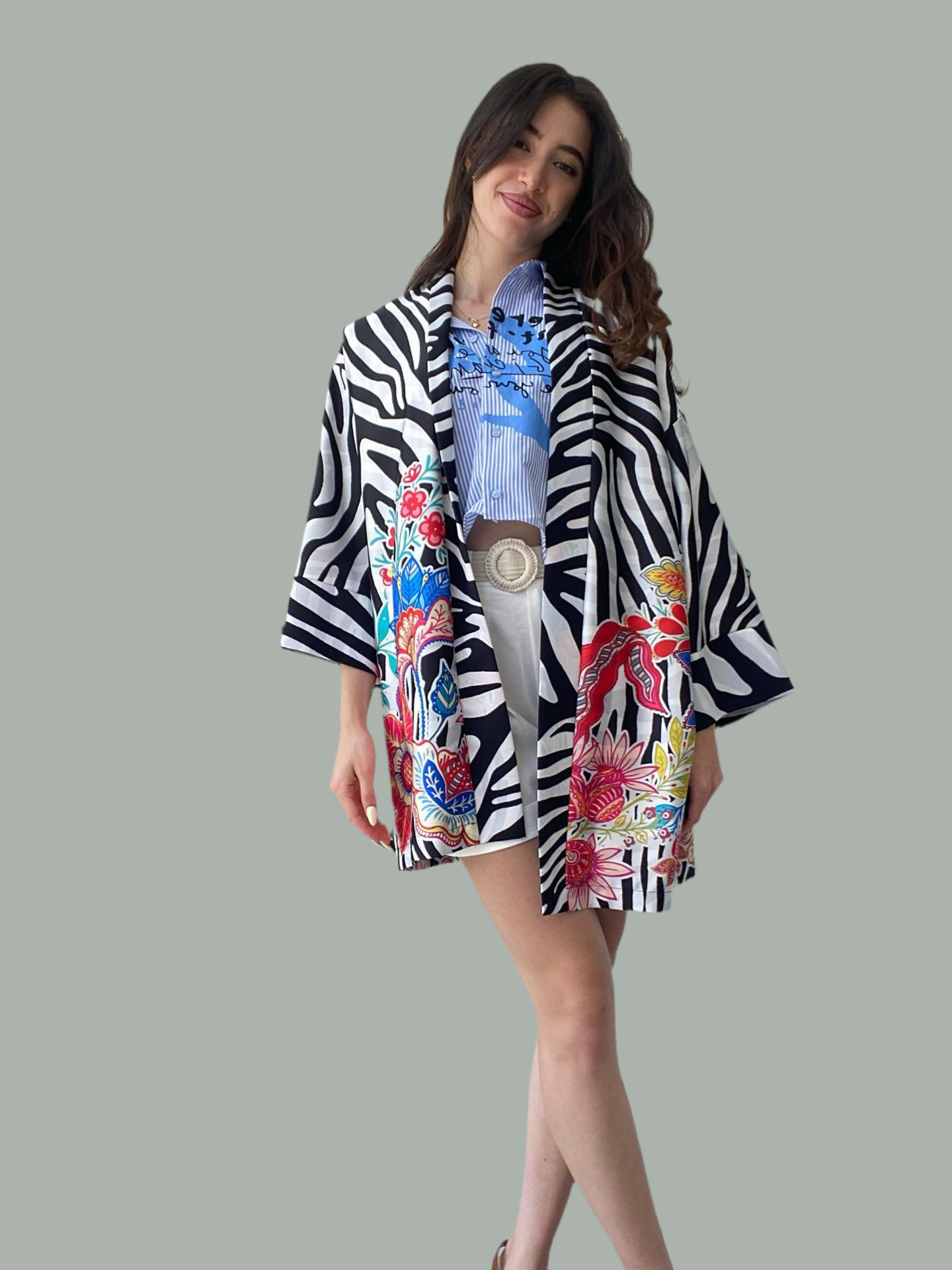 Short zebra kimono with flowers