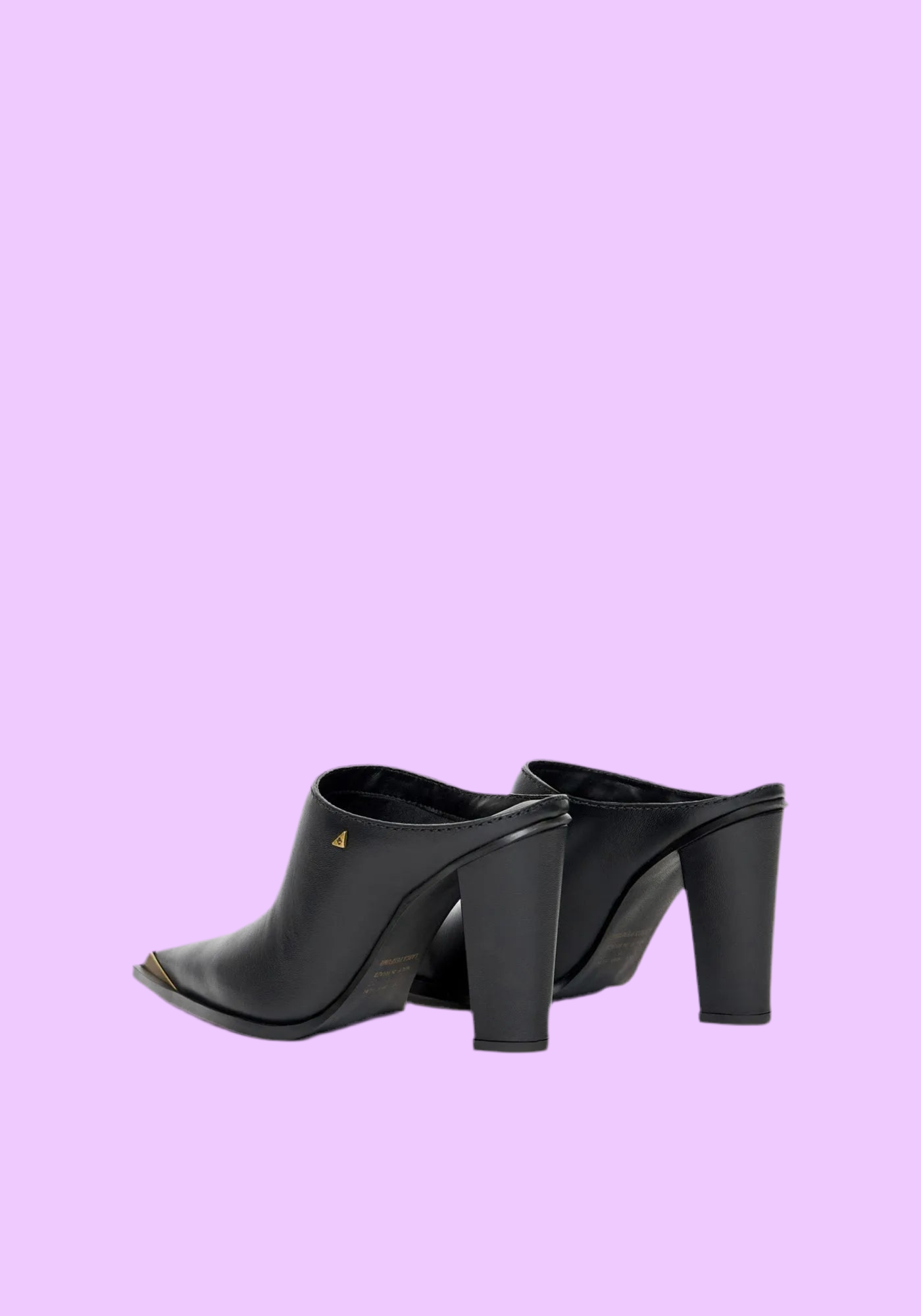 Ankle Boot with toe cap