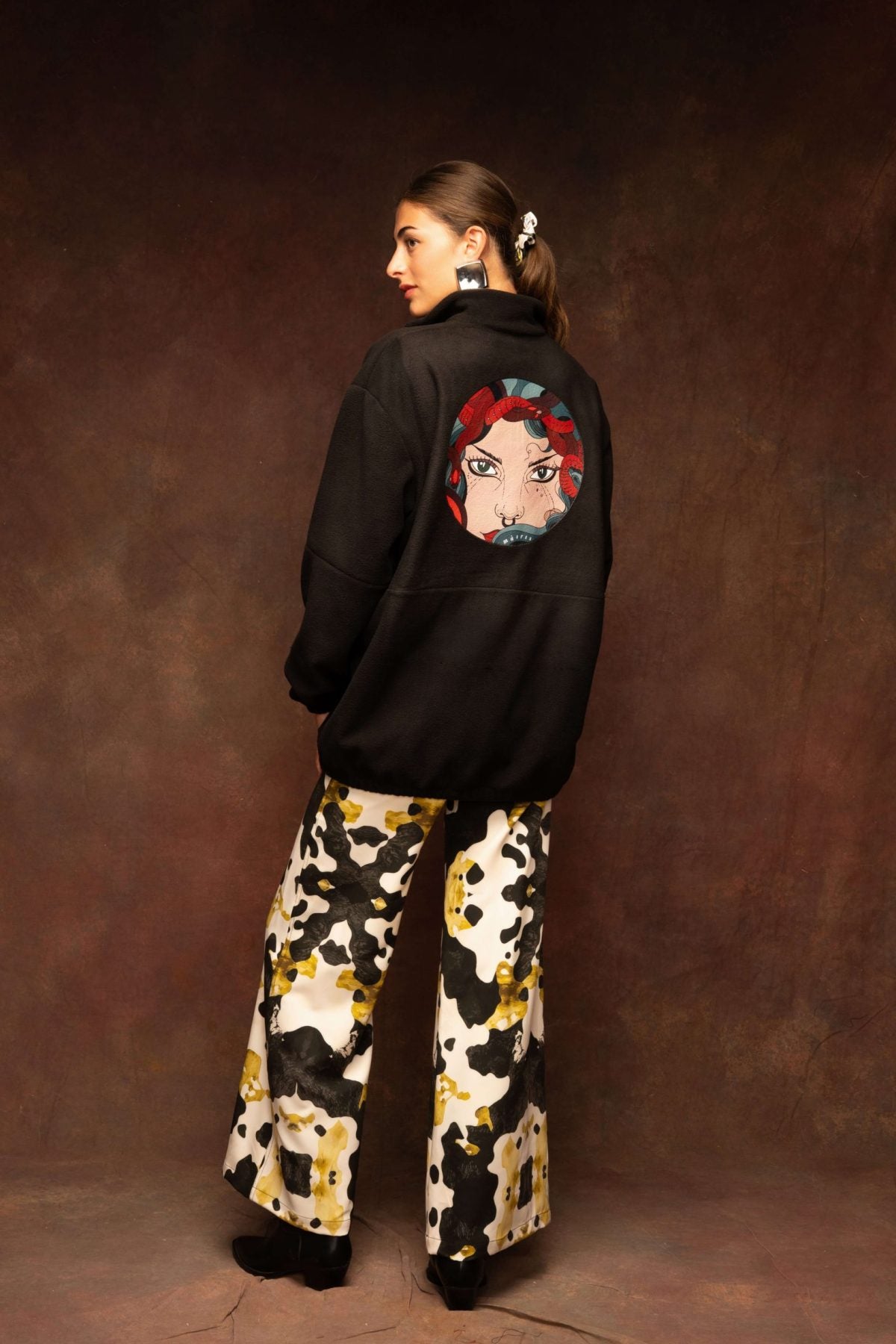 Black Mairis sweatshirt