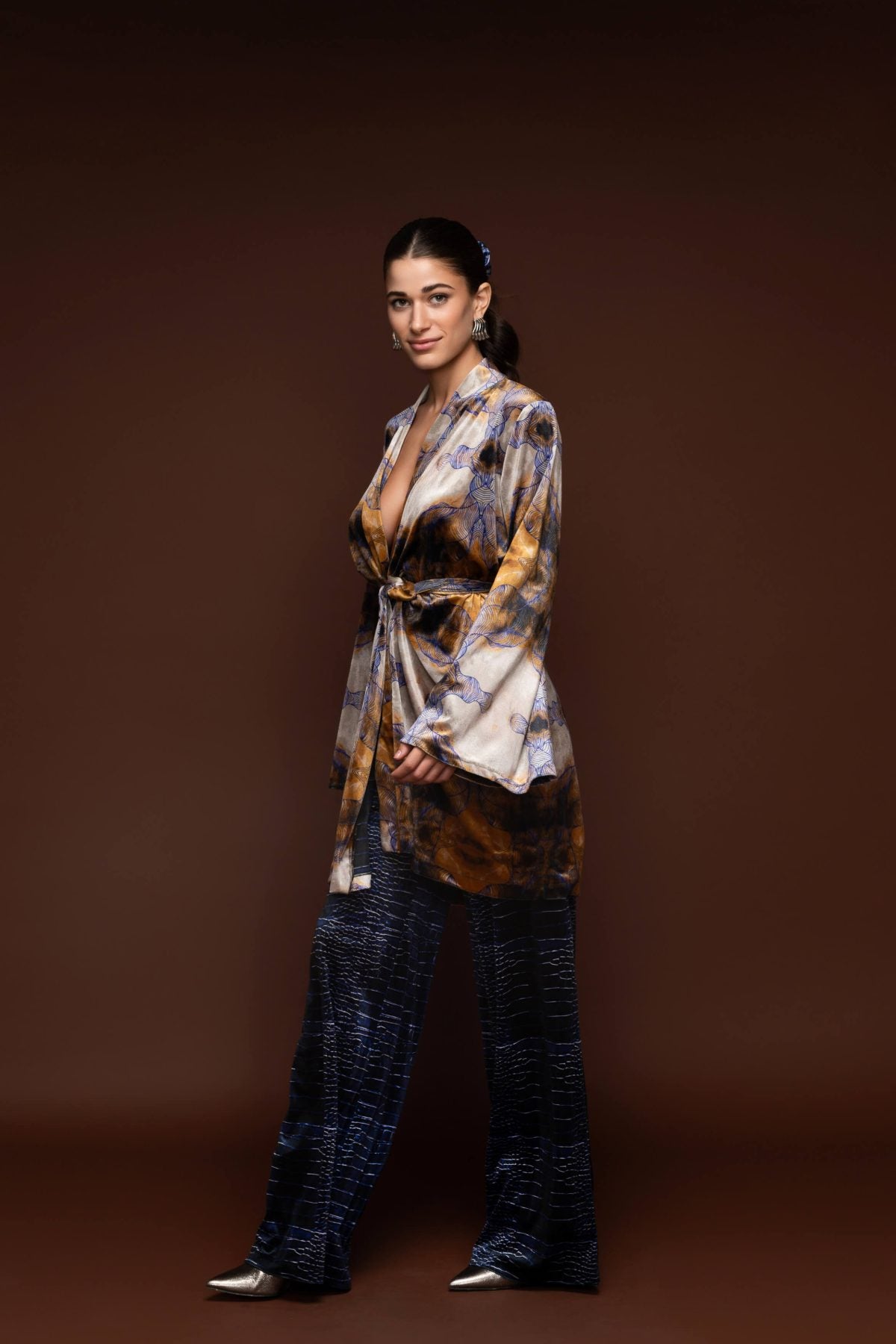 Reona velour kimono