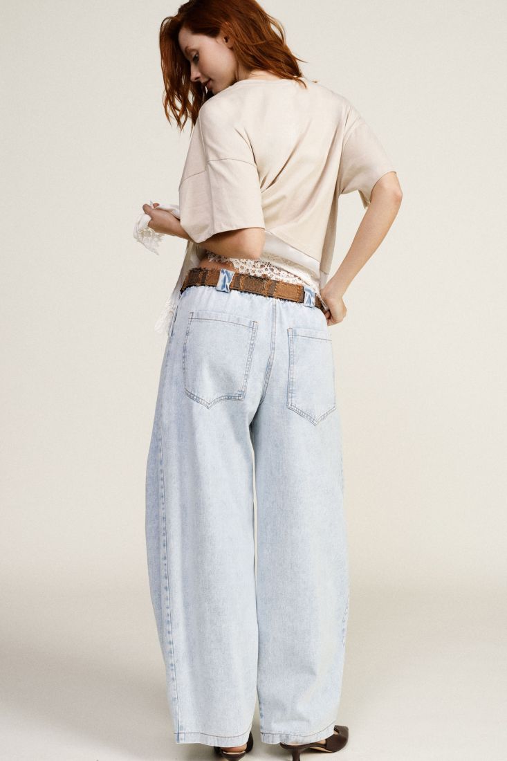 Balloon jeans with decorative waist bel Baroc Boutique
