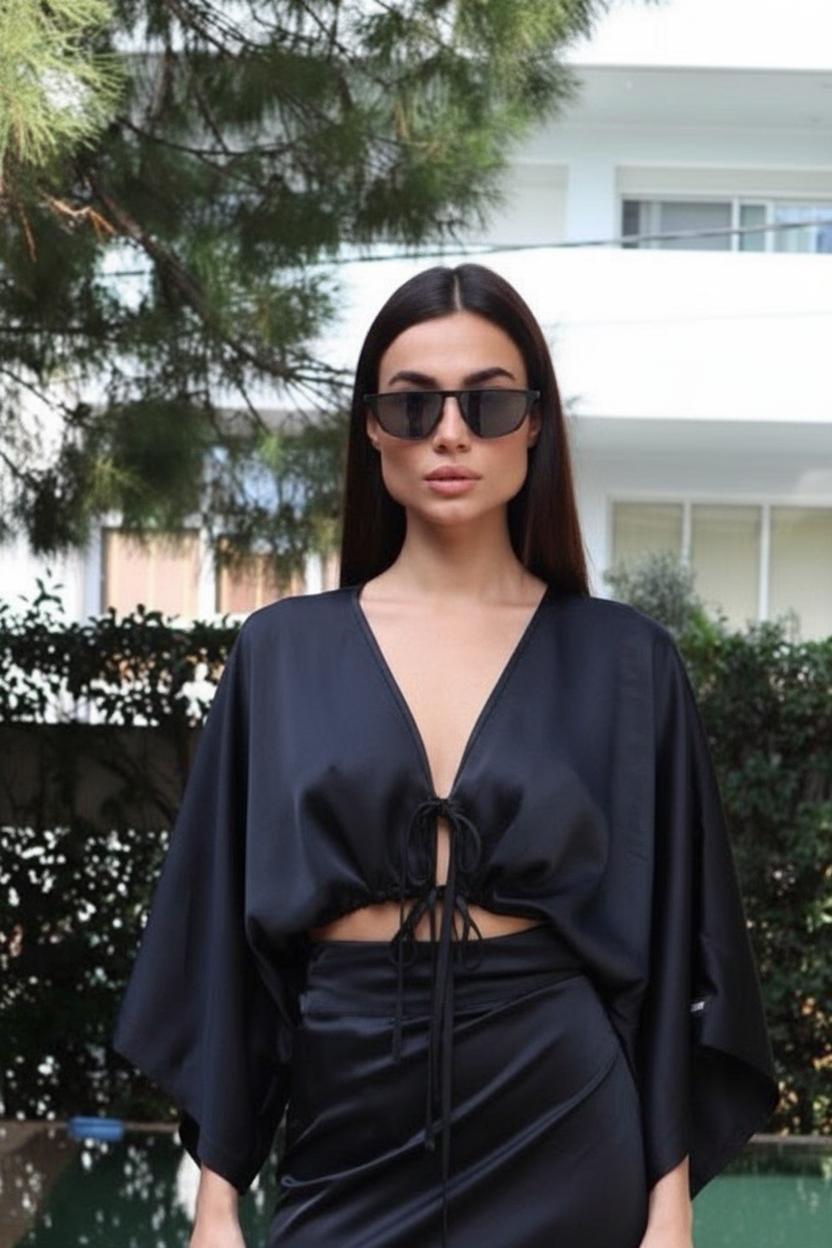 Black crop top Baroc Boutique ONE SIZE