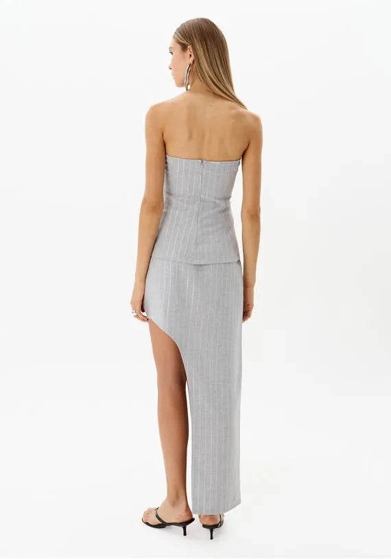 Gray striped asymmetric skirt
