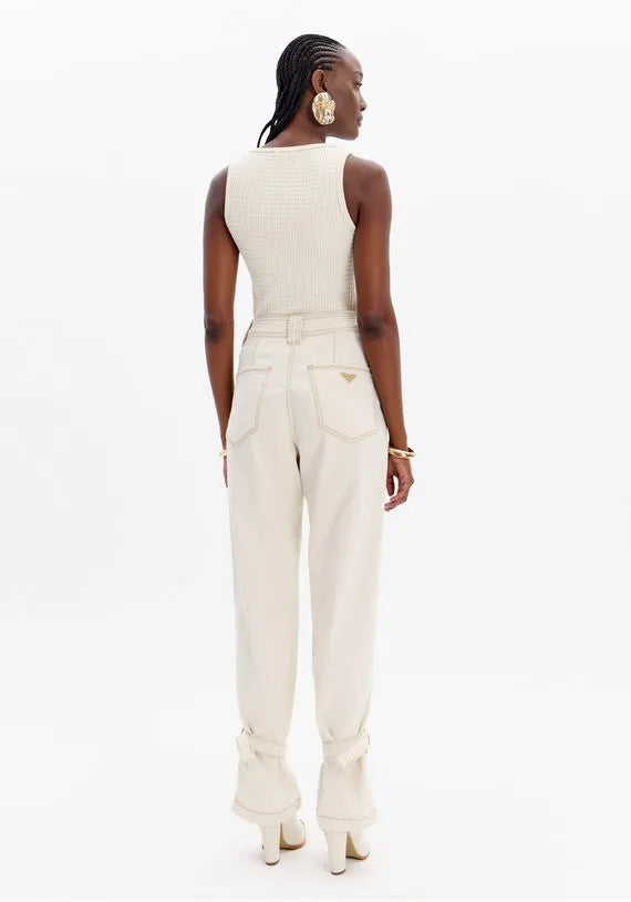 Carrot buckle hem twill pants