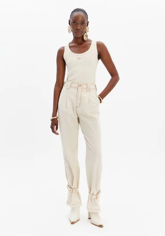 Carrot buckle hem twill pants