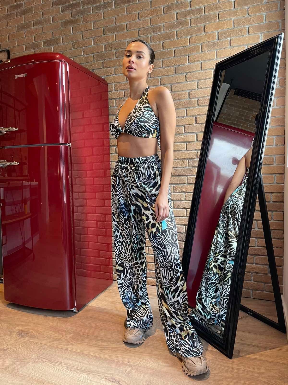 Satin printed crop top