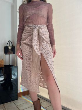 Have one Lace Skirt with a high slit Baroc Boutique