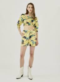 Top Silvian Heach Off shoulder crop Top Baroc Boutique