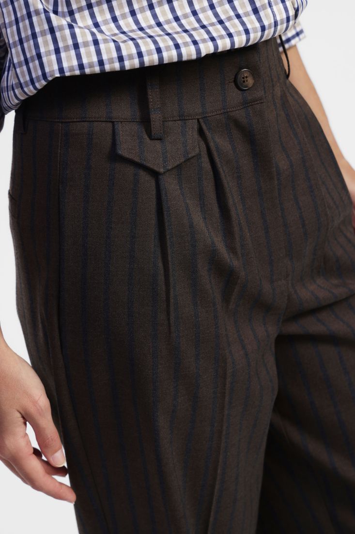 Wide-leg striped trousers