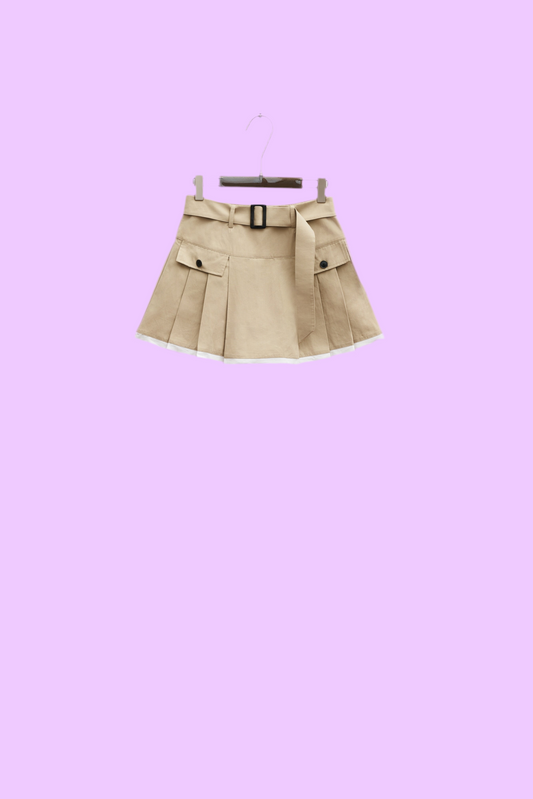 Mini skirt with white cotton lining