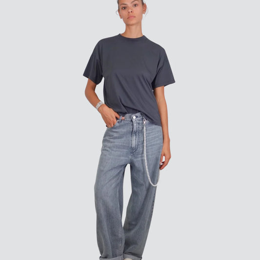 Laila gray jeans with accessory