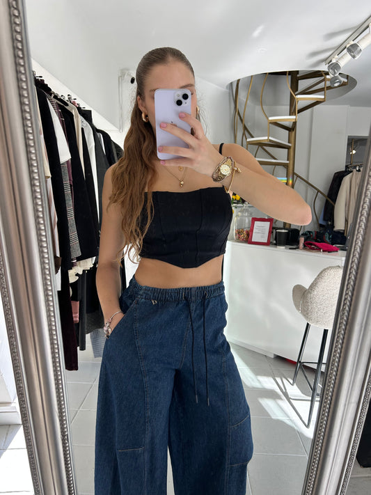 Black cropped top