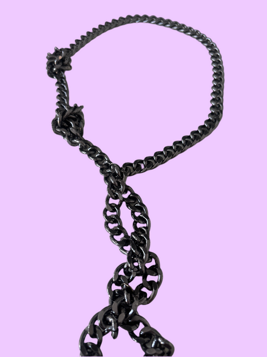 Black long necklace with knots