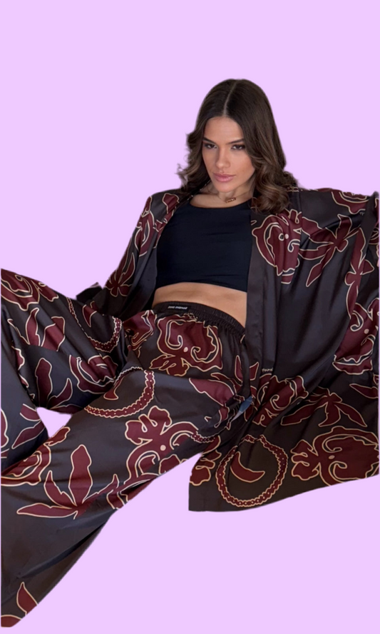Satin caftan with belt on the waist