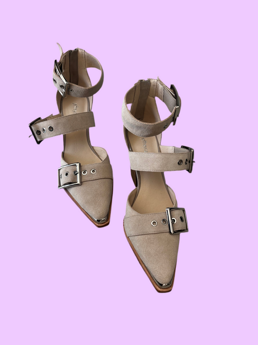 Women's cream ankle boots