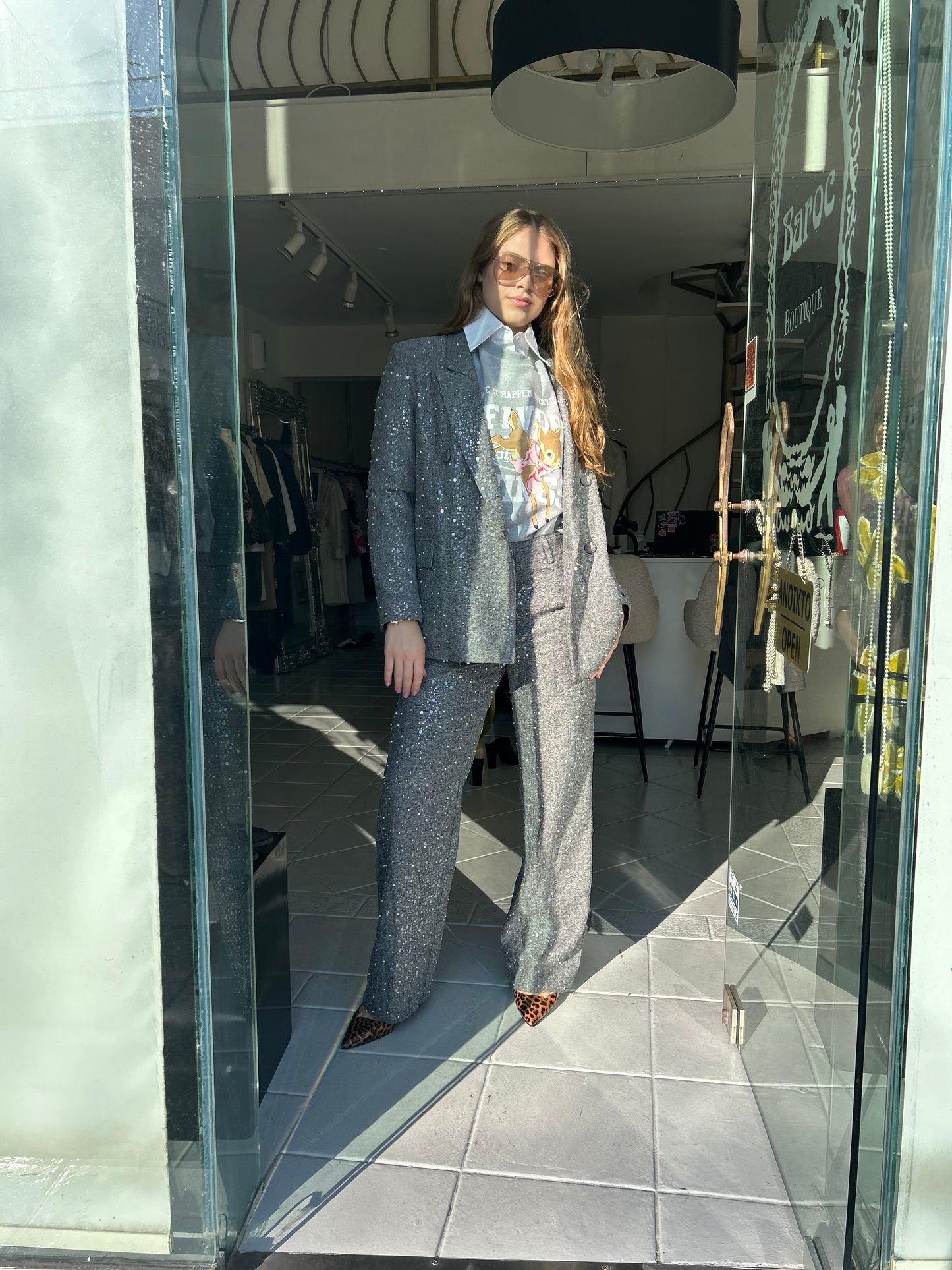 Grey straight trouser with pearls and sequin