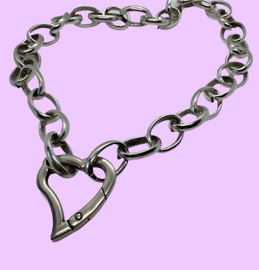 Heart chain choker