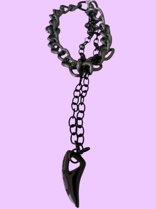 Black double chain with tooth