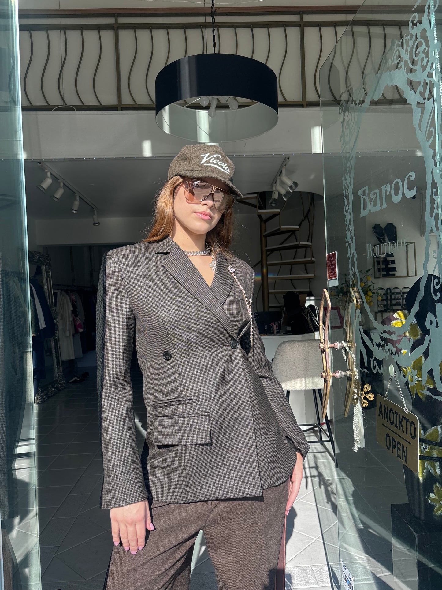 Pied du poulet blazer with brooch