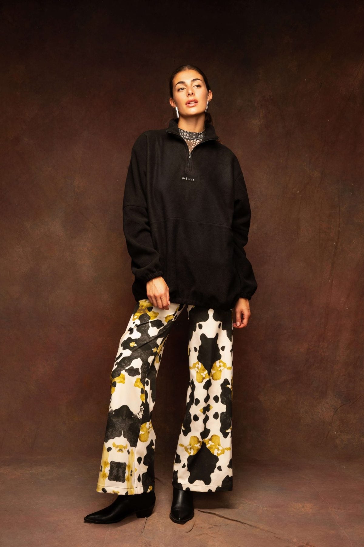 Black Mairis sweatshirt