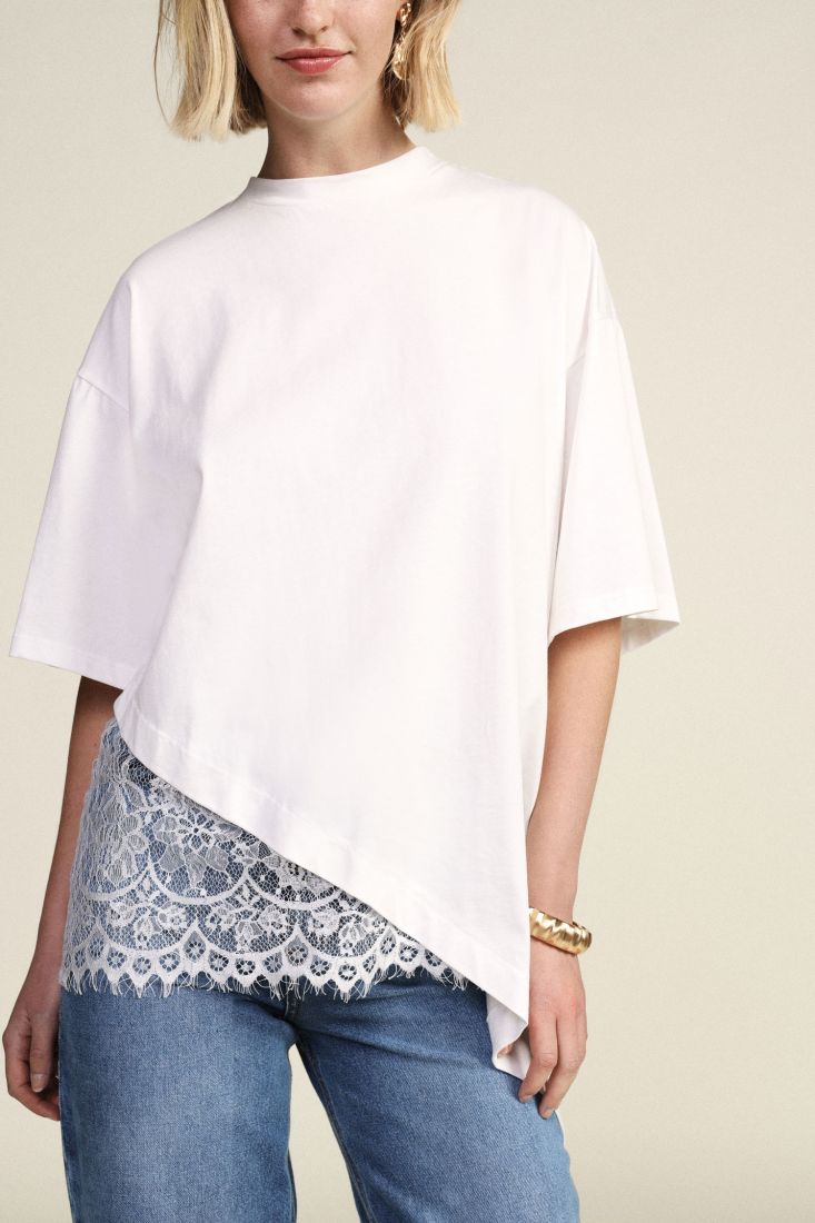 Asymmetrical t-shirt with lace panel detail Baroc Boutique