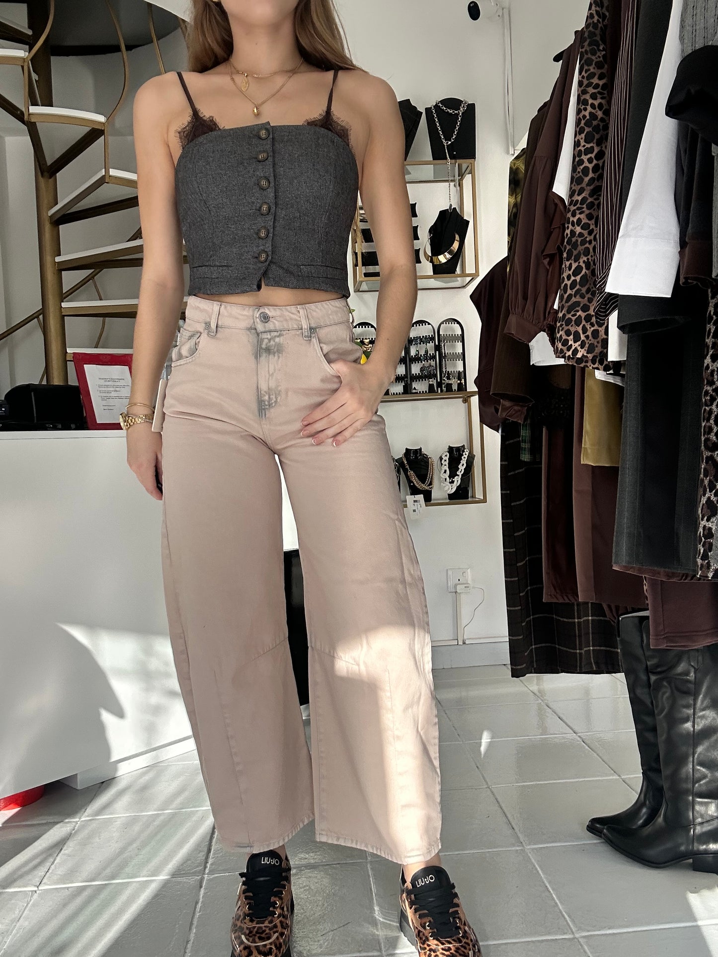 Beige barrel denim pants Baroc Boutique