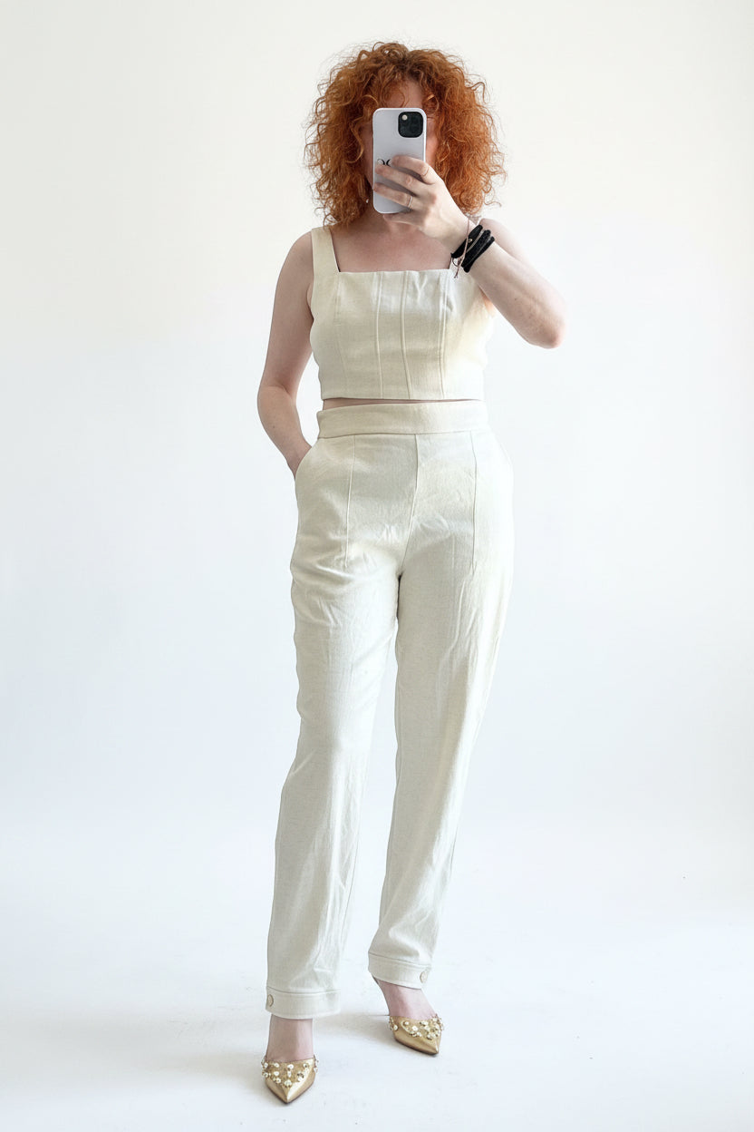 Beige carrot high waisted pants Baroc Boutique