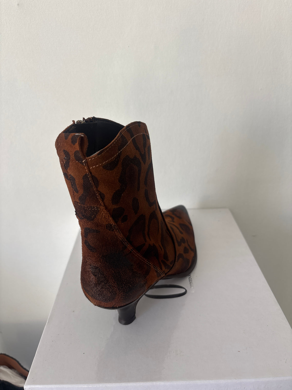 Cognac jaguar Leopard print ankle boots Baroc Boutique