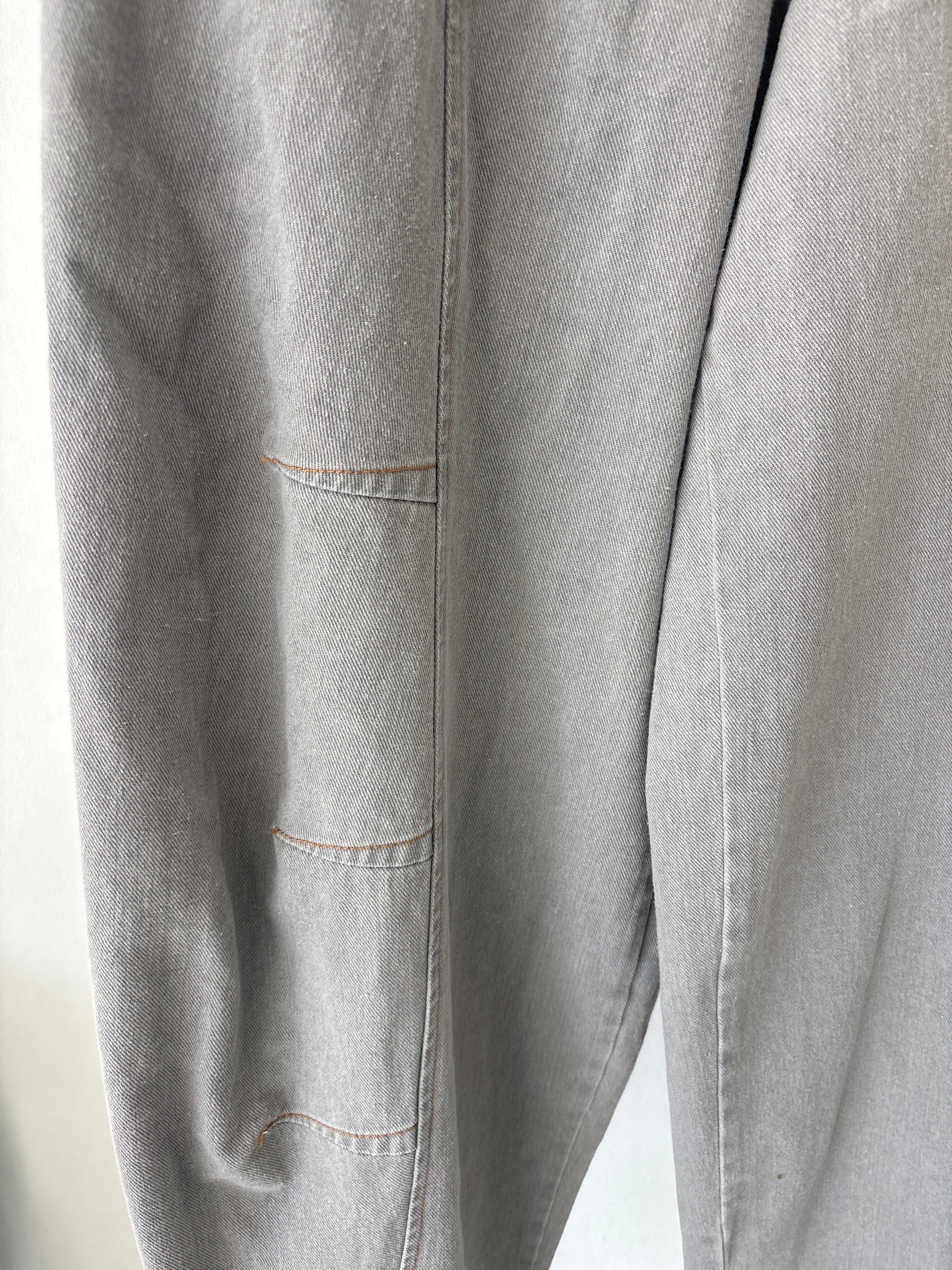 Gray barrel trouser with drawstring on the waist Baroc Boutique