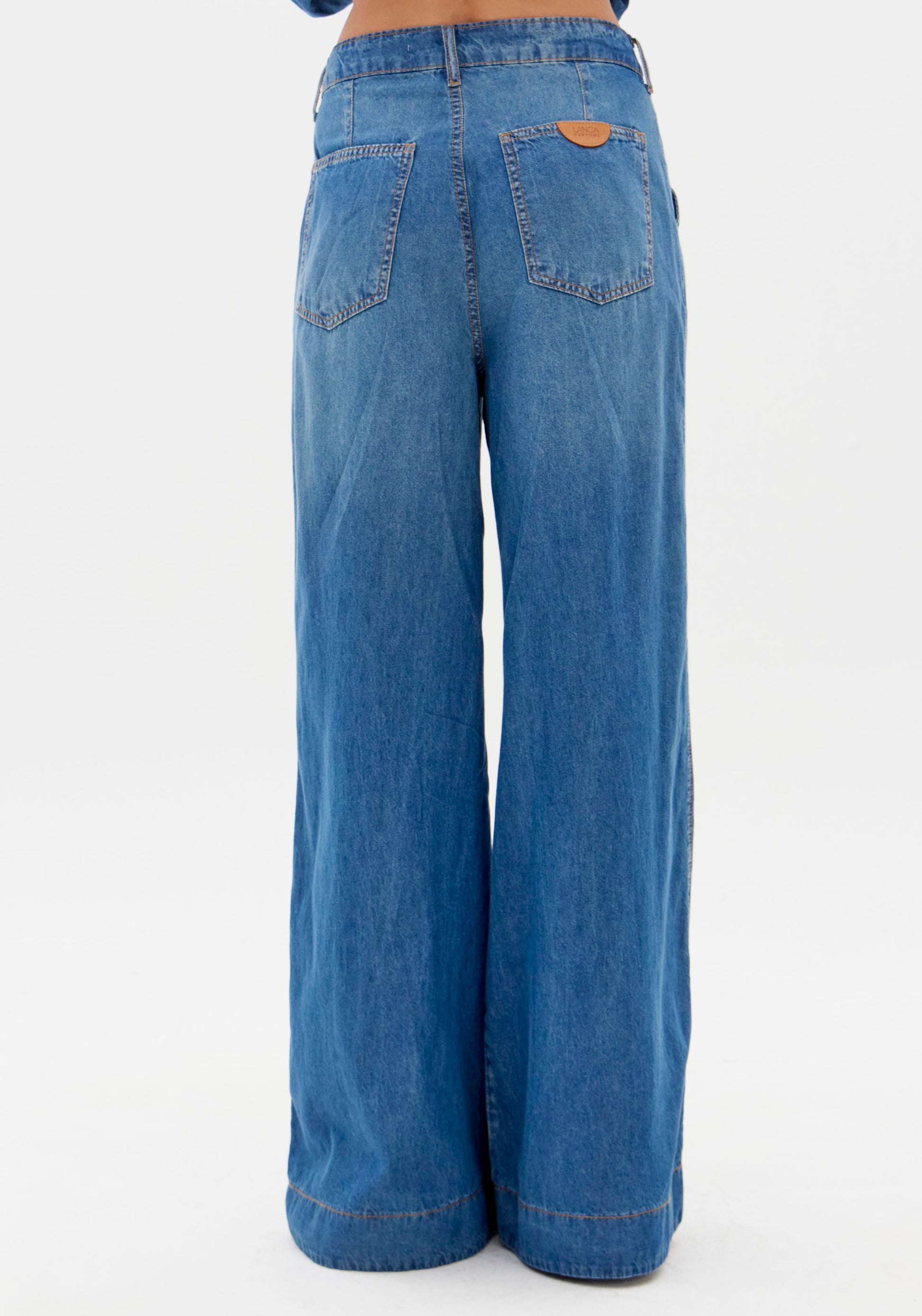 High-Waisted Wide-Leg Denim Jeans with Pockets Baroc Boutique