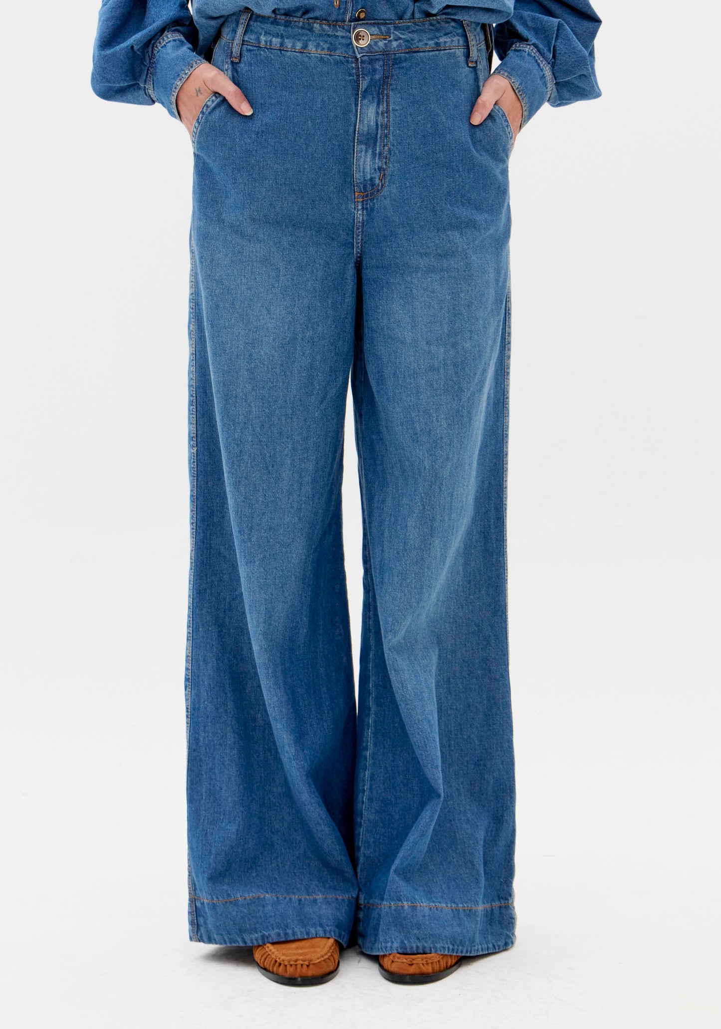 High-Waisted Wide-Leg Denim Jeans with Pockets Baroc Boutique