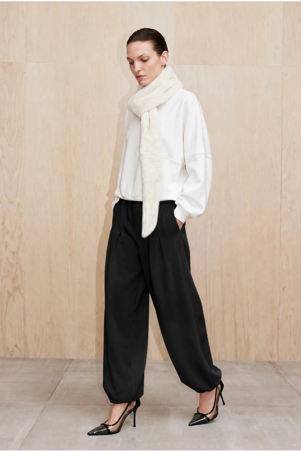 Jogger with drawstrings on the bottom hem Baroc Boutique