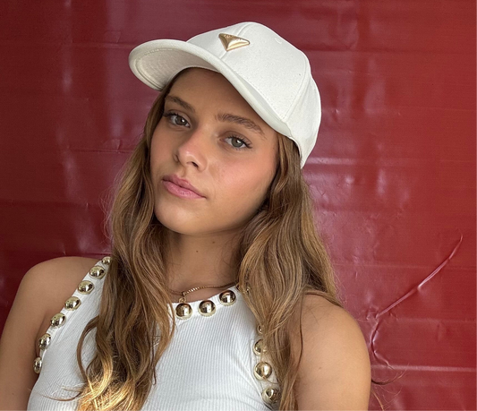 Launch cap with gold plaque Baroc Boutique