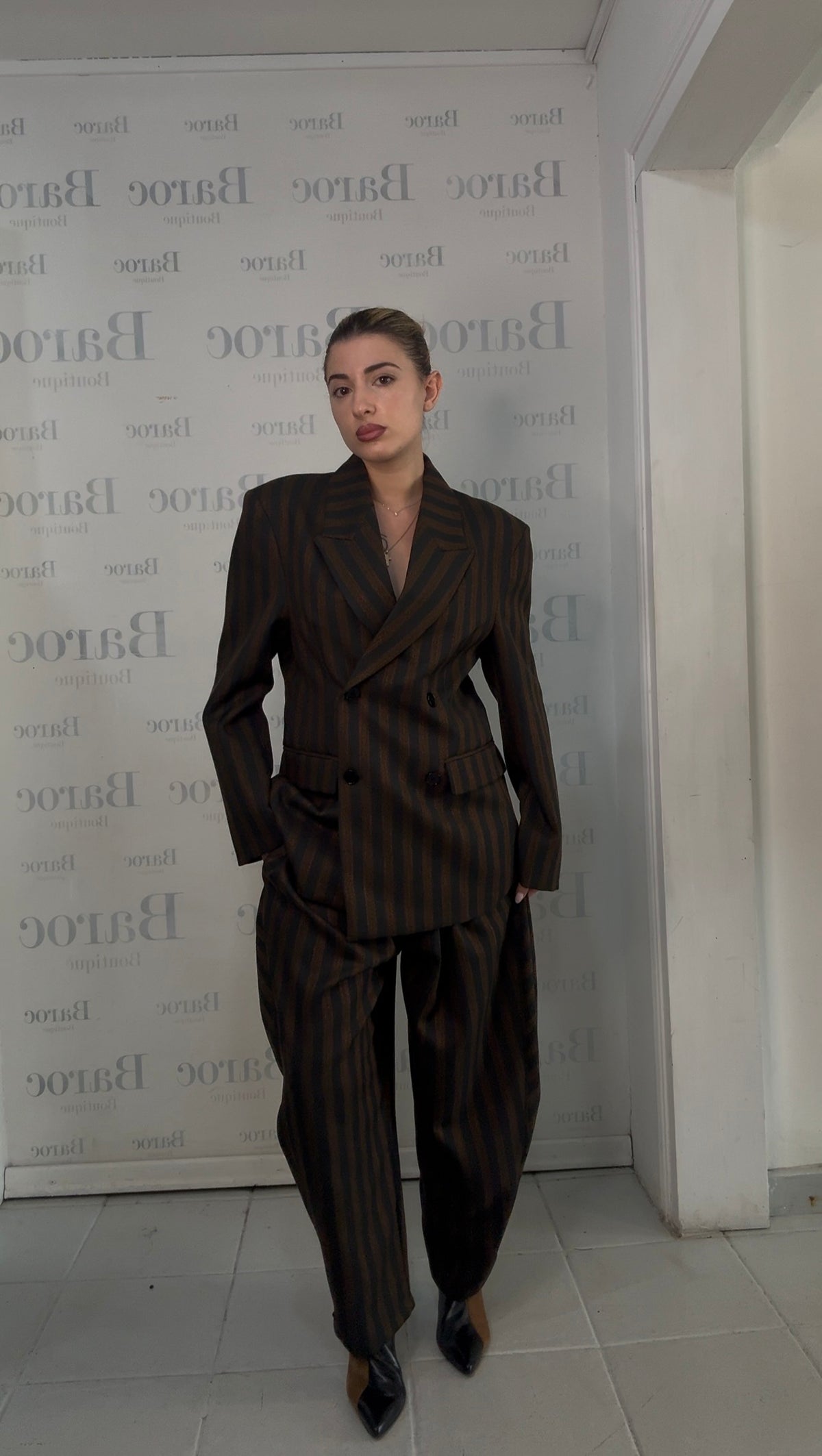 Striped ultimate tailored suit Baroc Boutique Medium