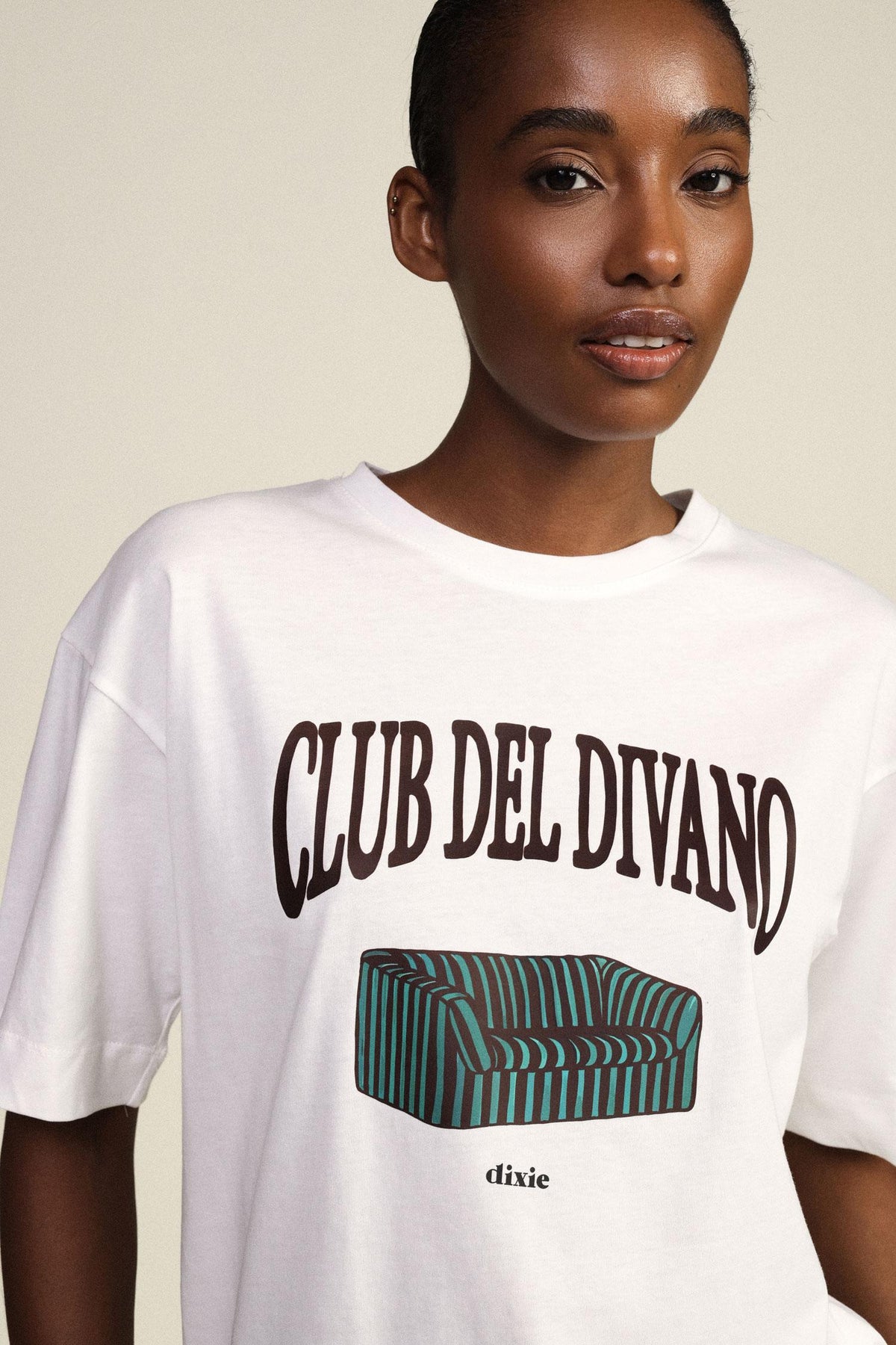White sofa-club t-shirt Baroc Boutique One size
