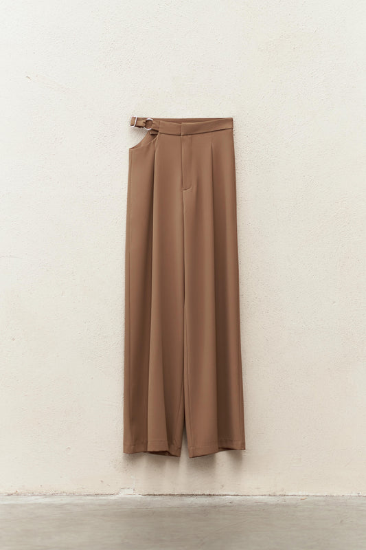 Pleats trouser with cut out on the side Baroc Boutique