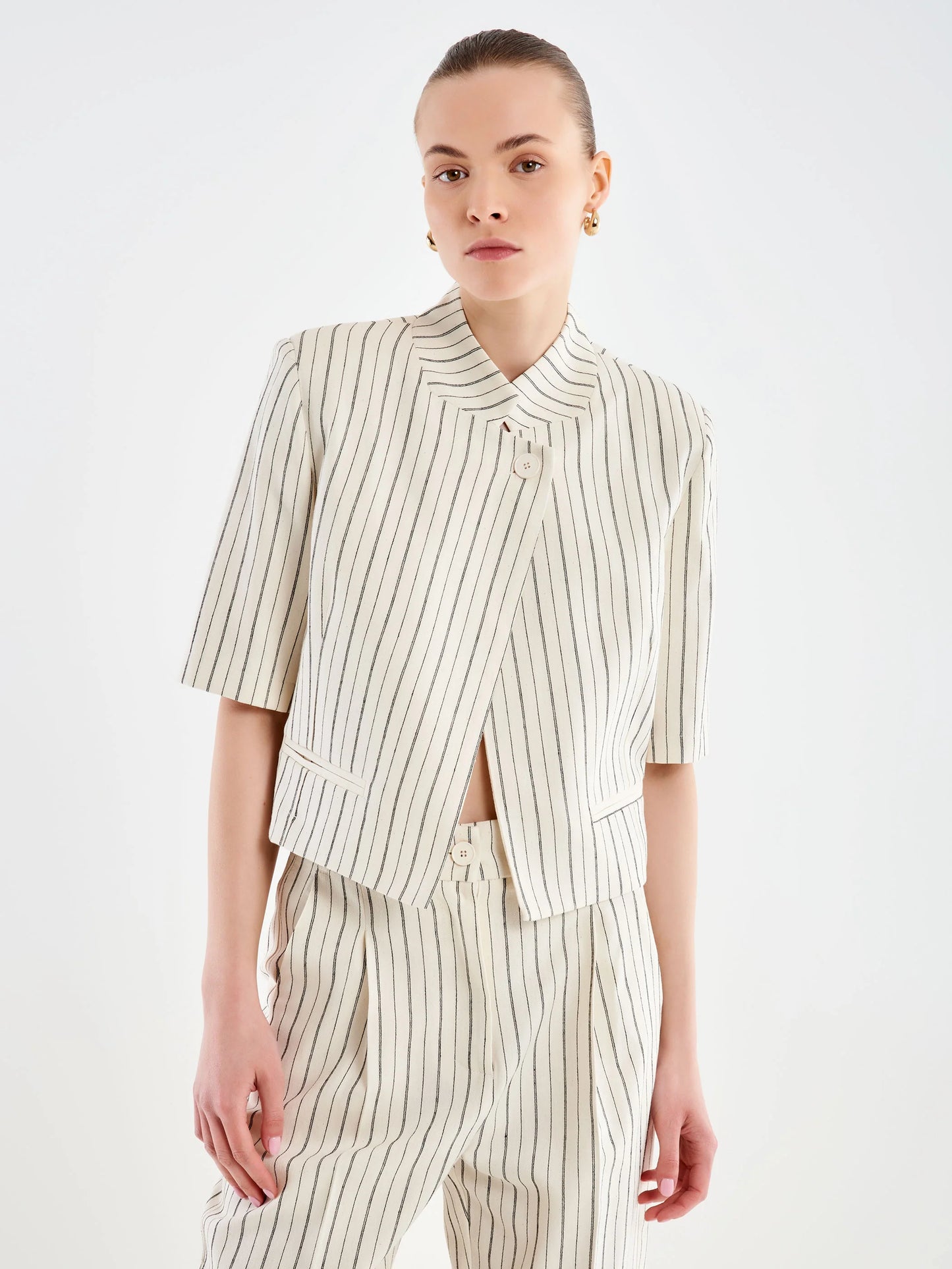 Striped high collar crop blazer Baroc Boutique