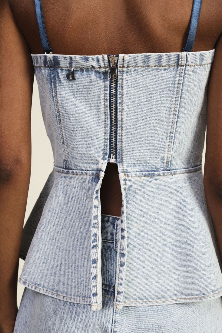 Top with straps and shaped stitching Baroc Boutique