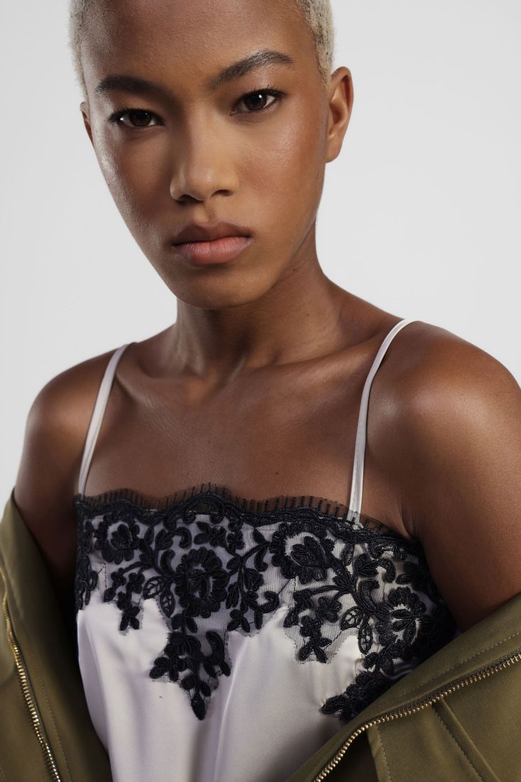 Top with thin straps and lace embroidery Baroc Boutique