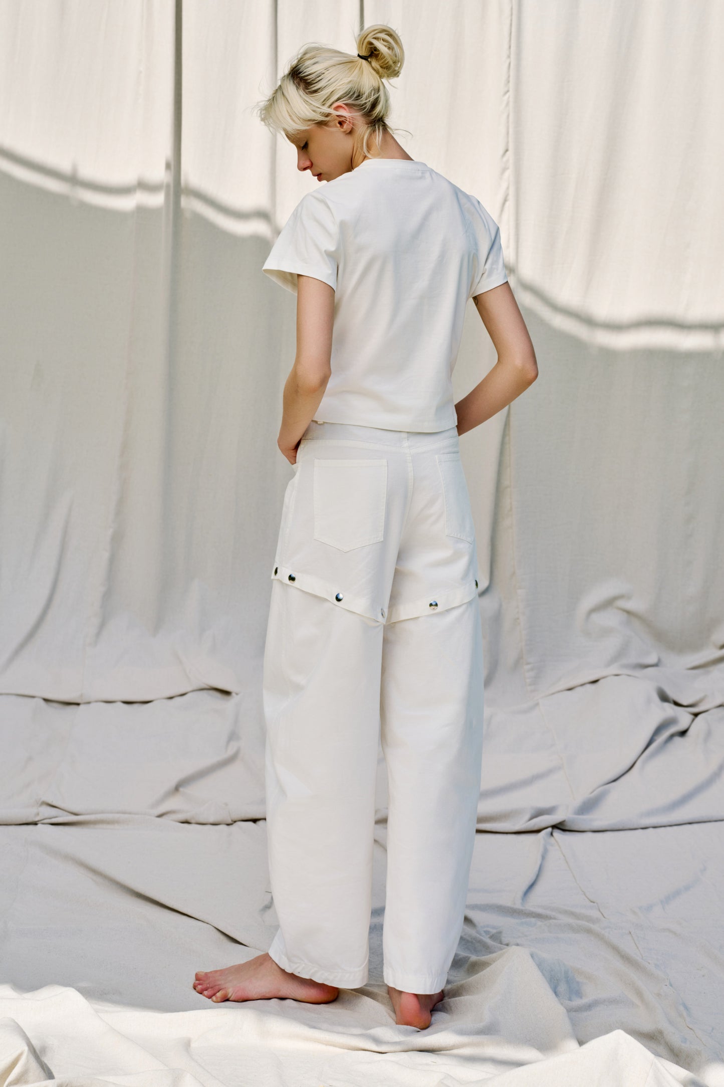 White denim barrel trouser Baroc Boutique