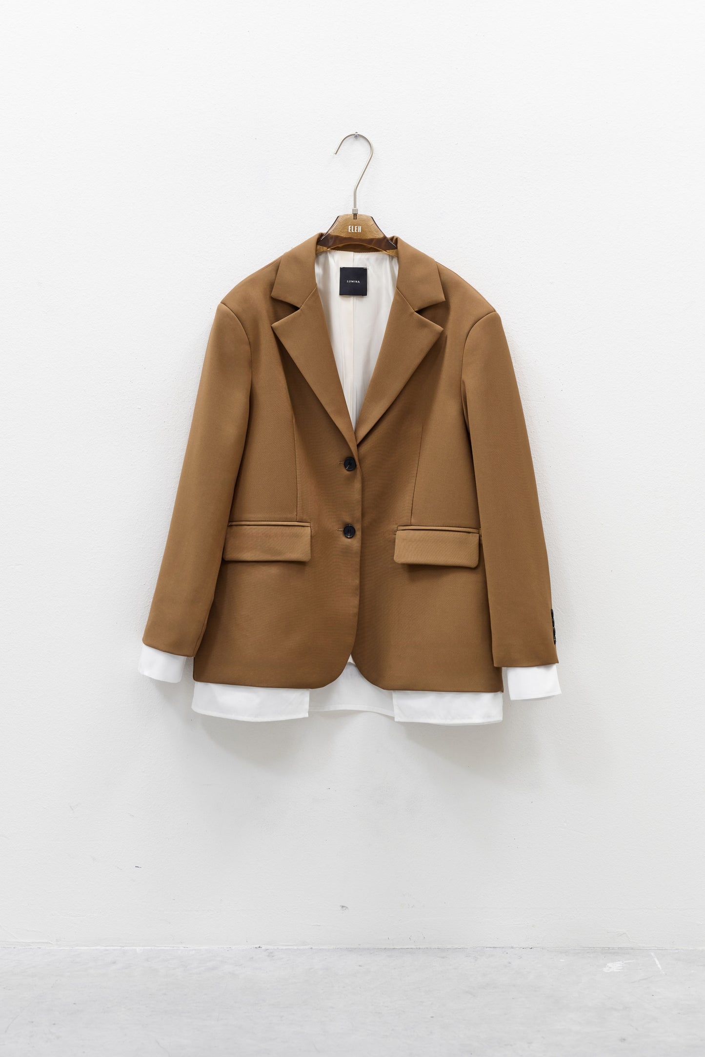 Oversize blazer with inner lining