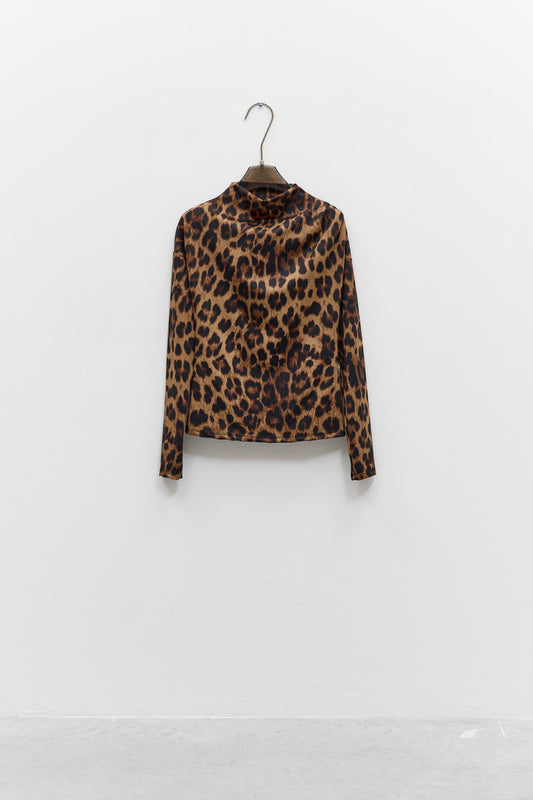 Leopard print top