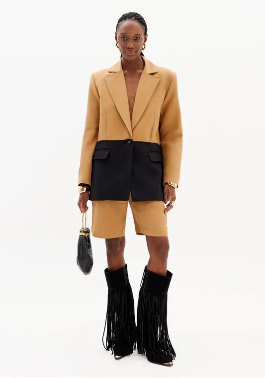 Beige highwaisted bermuda